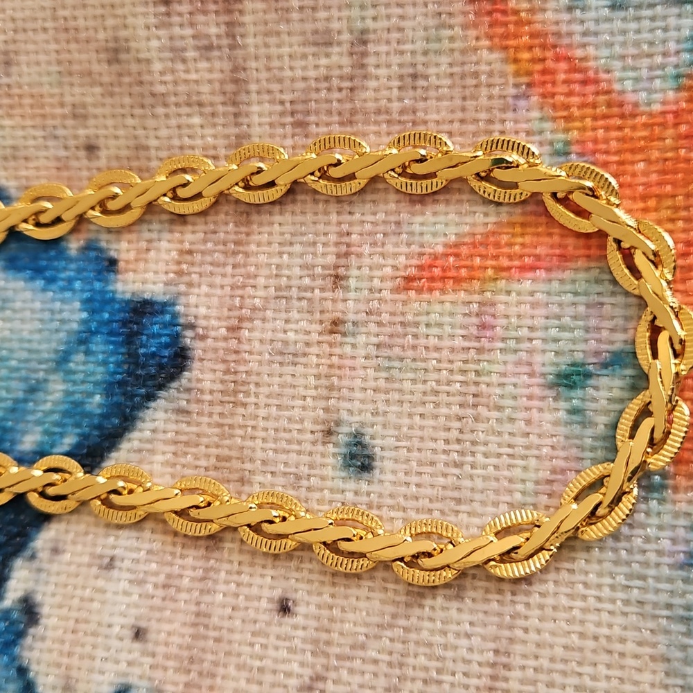 Vintage 80's Goldtone Link Chain - Picture 9 of 15